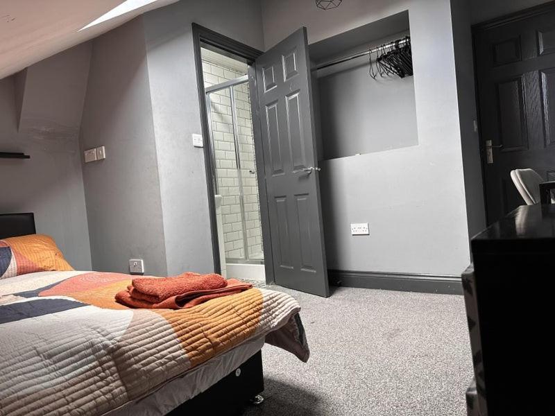 6D Hosting Apartment Coventry Ngoại thất bức ảnh