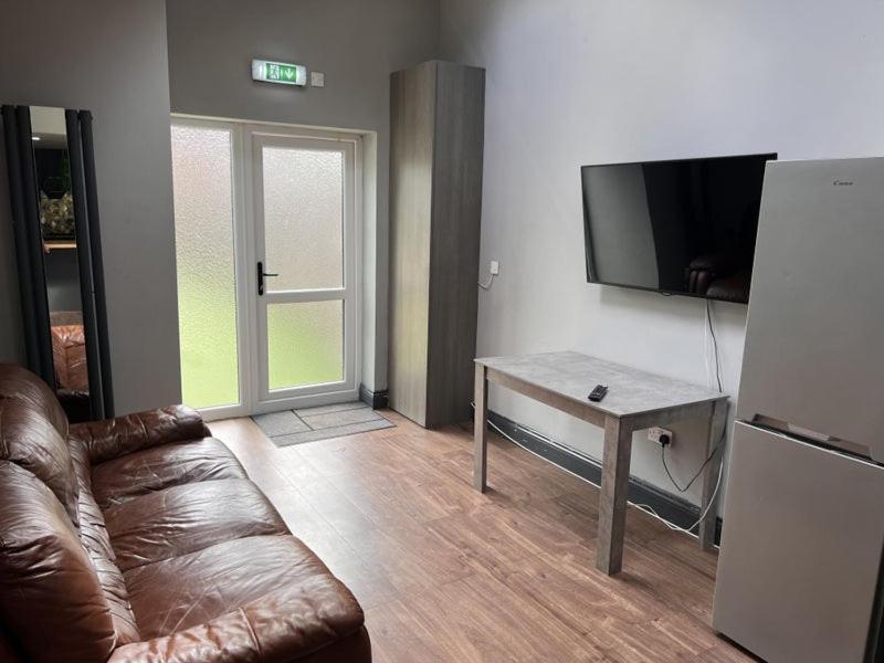 6D Hosting Apartment Coventry Ngoại thất bức ảnh